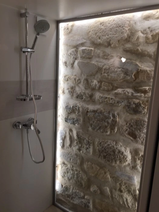 paroi-de-douche-retro-eclairee_JPG2