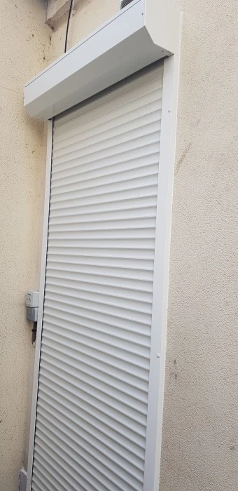 volets-roulants-aluminium-blanc_JPG2