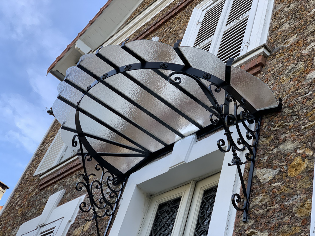 LA MIROITERIE DU MONT-VALÉRIEN - marquise-verres-cathedrales