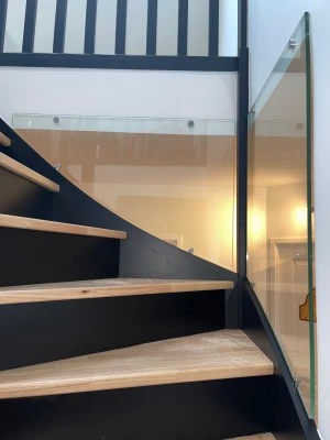 protection-escalier-verre-de-securite